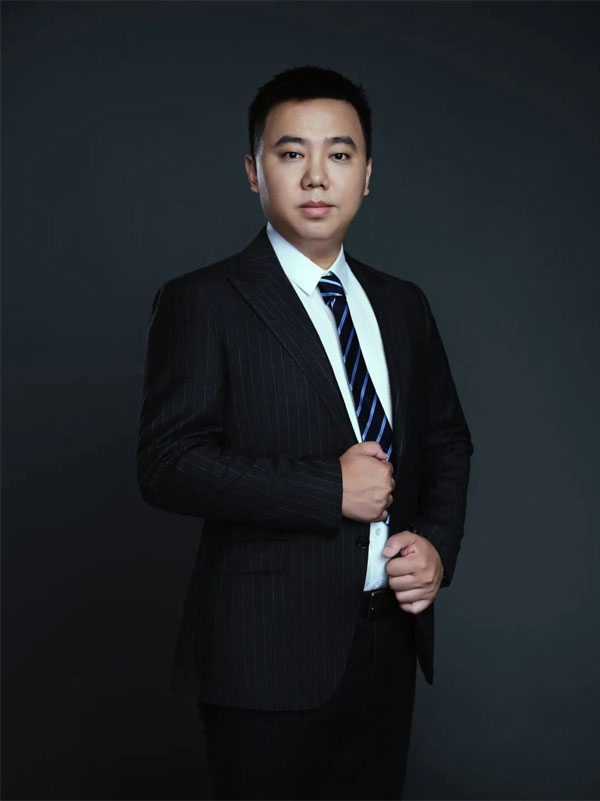 365电子游戏制药董事长李昆 365电子游戏制药董事长李昆