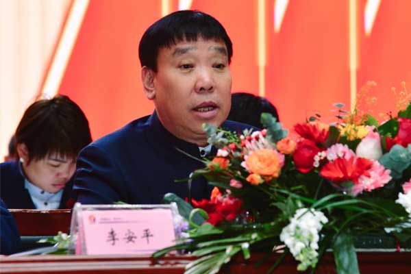 365电子游戏董事长李安平